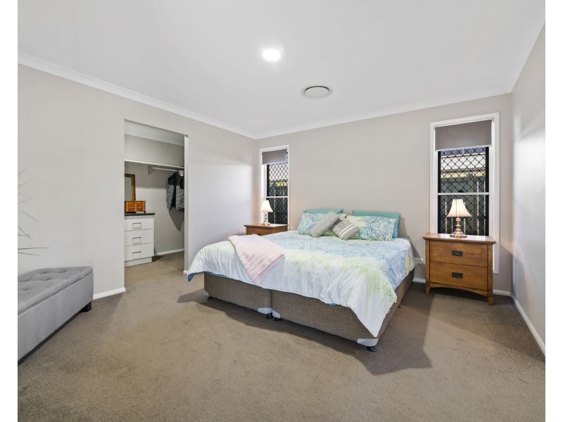 10 Harth Street, Goombungee QLD 4354
