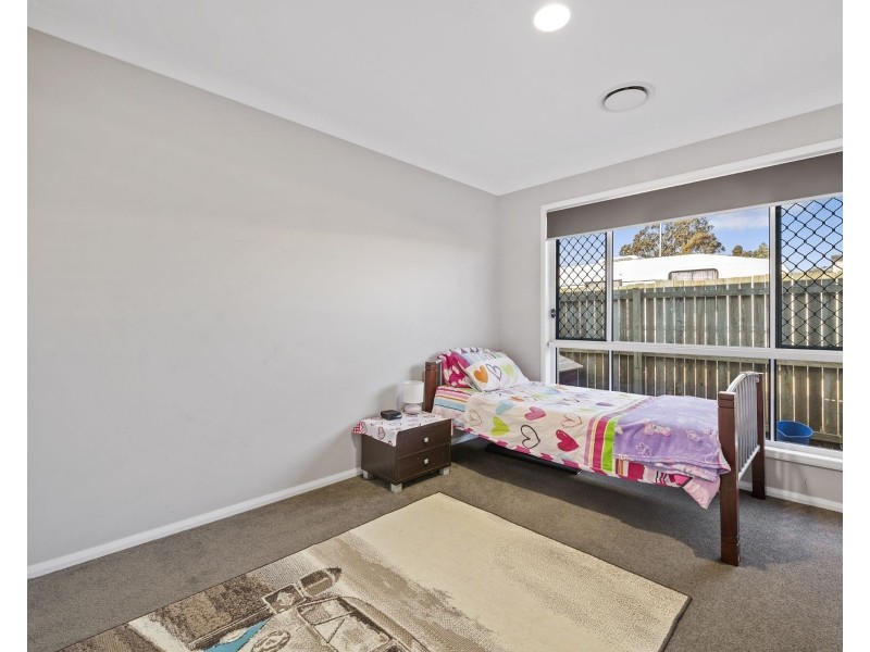 10 Harth Street, Goombungee QLD 4354