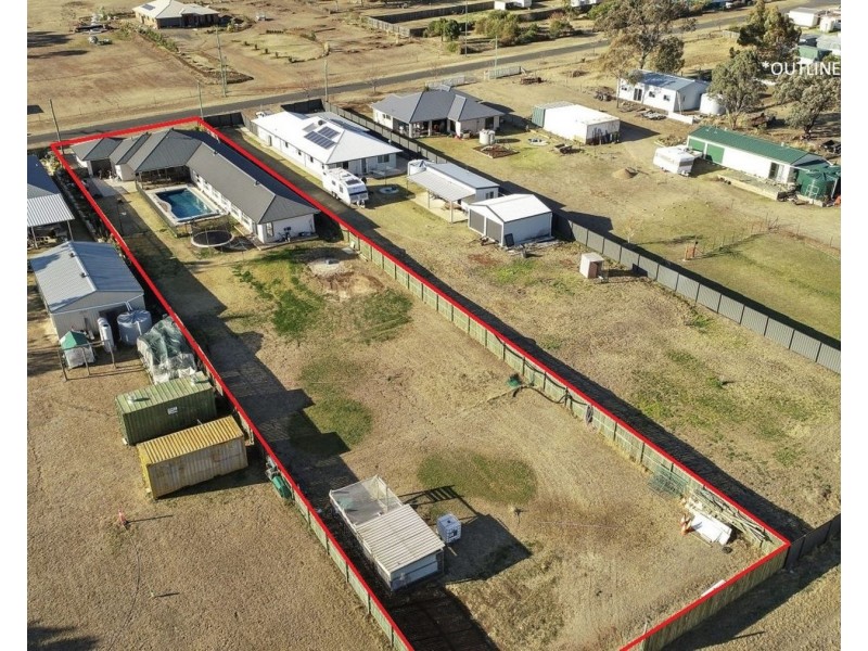 10 Harth Street, Goombungee QLD 4354