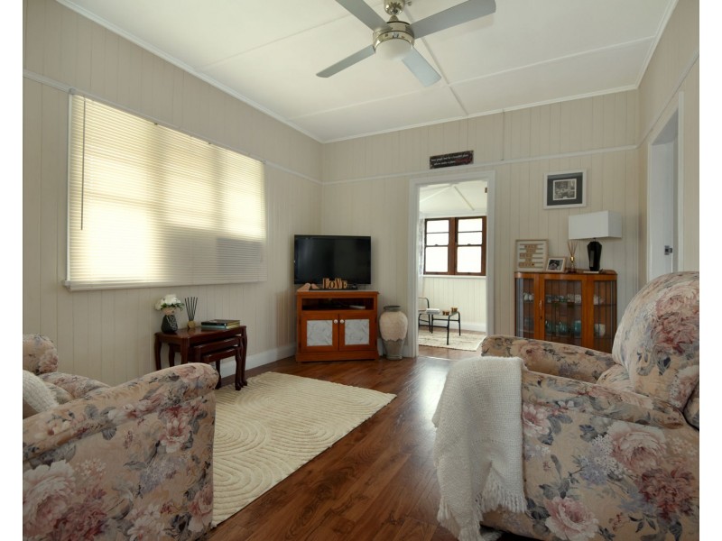 1 Weetwood Street, Newtown QLD 4350