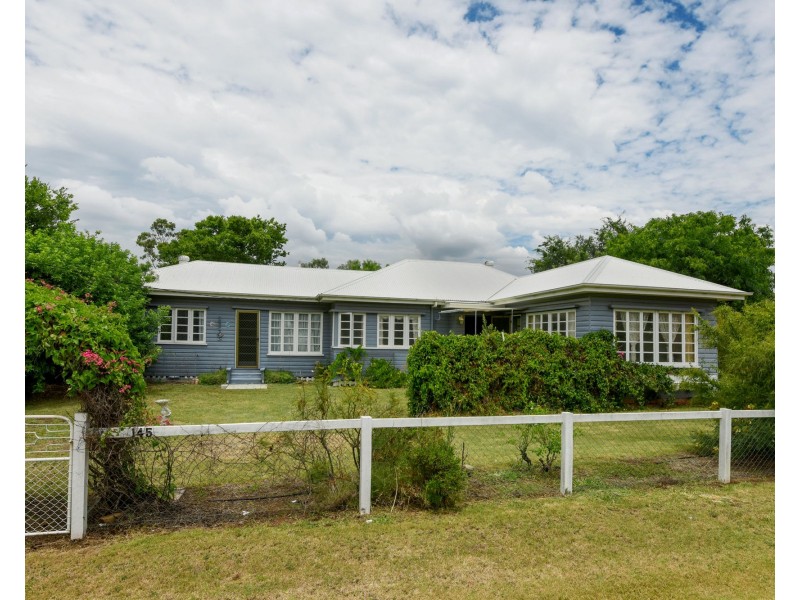 145 Bridge Street, Oakey QLD 4401