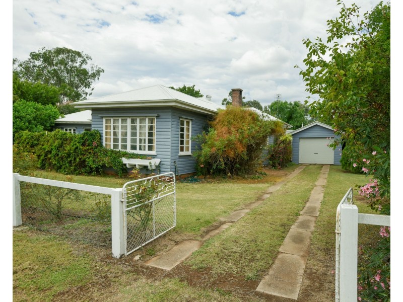 145 Bridge Street, Oakey QLD 4401