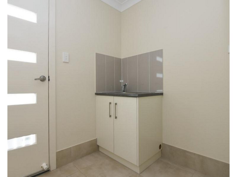 1/66A Margaret Street, East Toowoomba QLD 4350