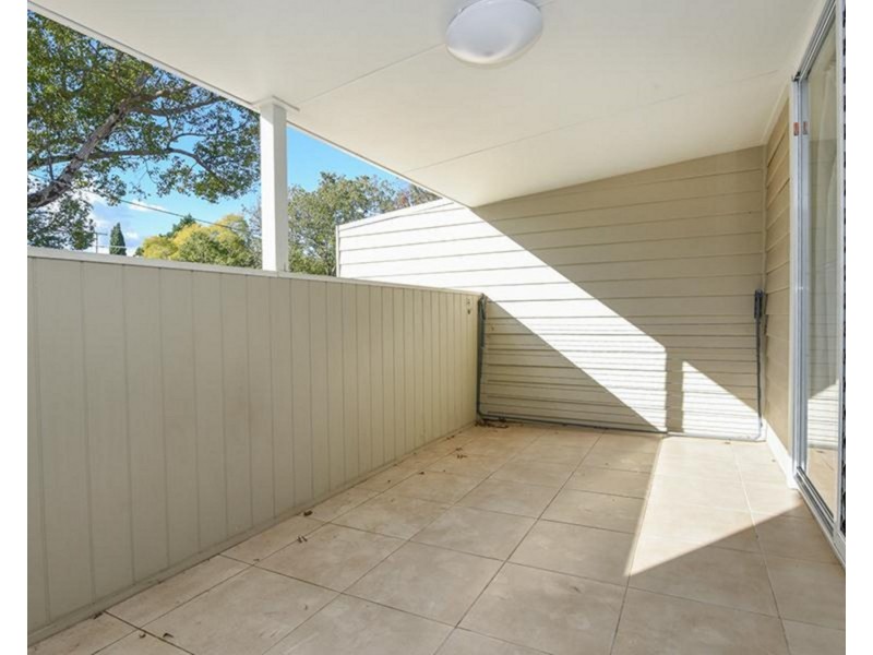 1/66A Margaret Street, East Toowoomba QLD 4350