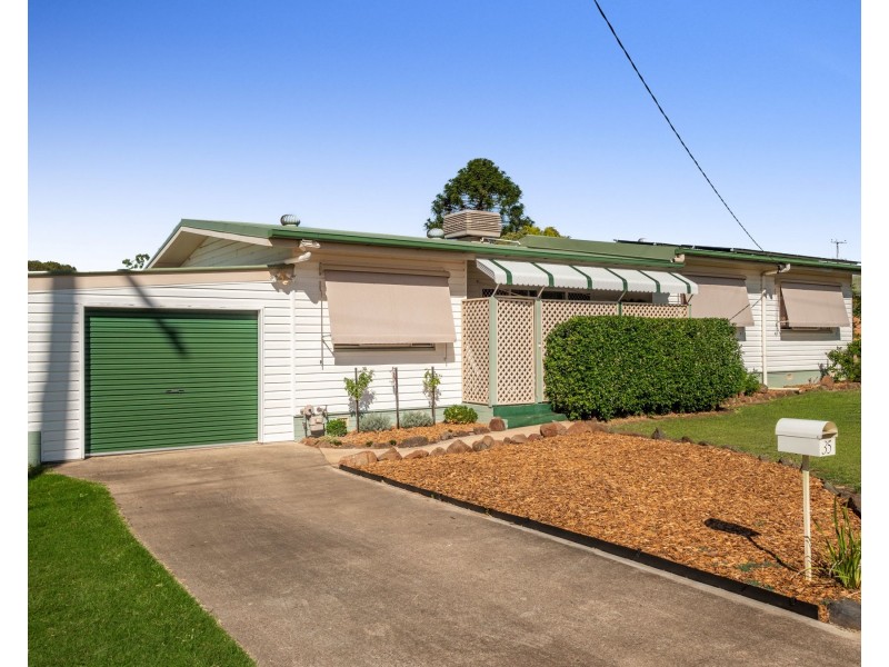 35 Toowoomba Road, Oakey QLD 4401