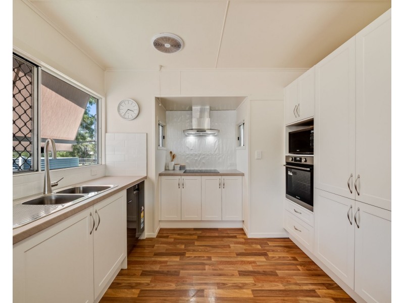 35 Toowoomba Road, Oakey QLD 4401