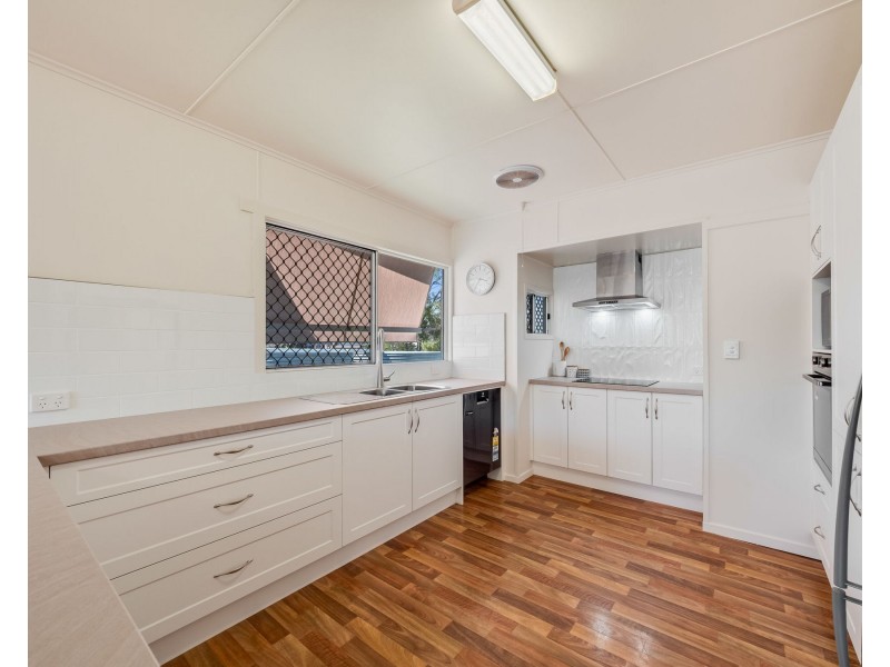 35 Toowoomba Road, Oakey QLD 4401