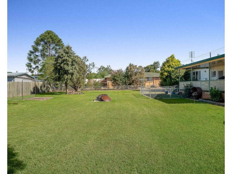 35 Toowoomba Road, Oakey QLD 4401