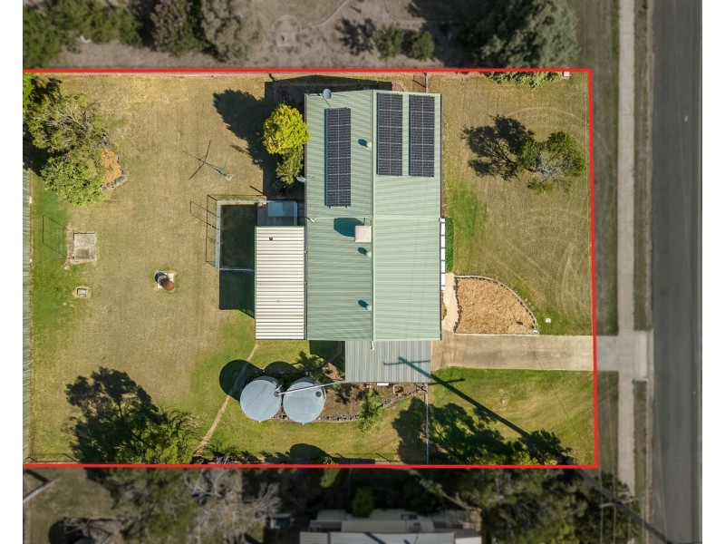 35 Toowoomba Road, Oakey QLD 4401