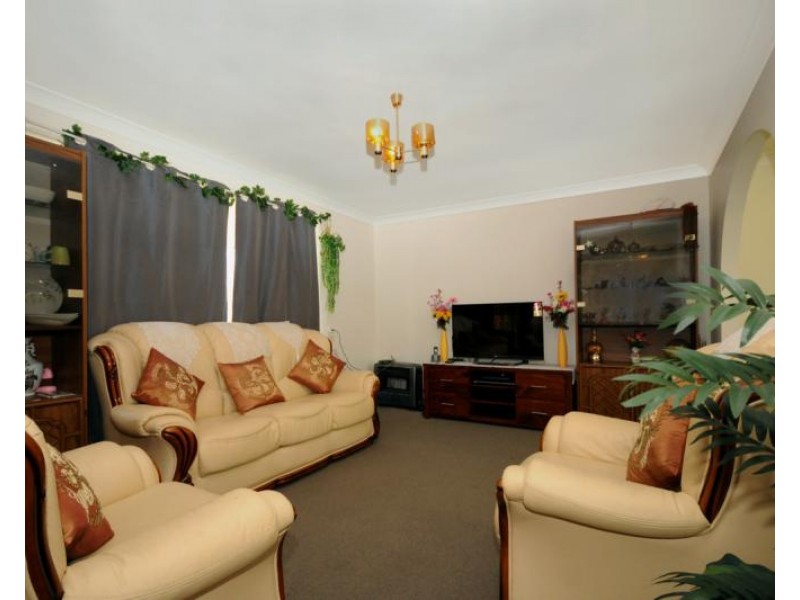 15 Aruma Street, Wilsonton Heights QLD 4350