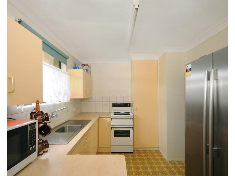 15 Aruma Street, Wilsonton Heights QLD 4350