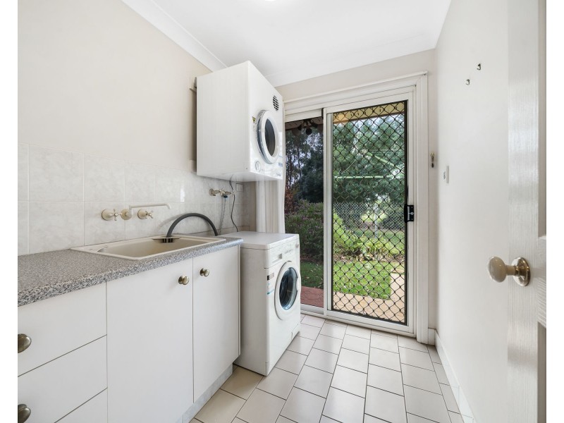 17 Audrey Court, Middle Ridge QLD 4350