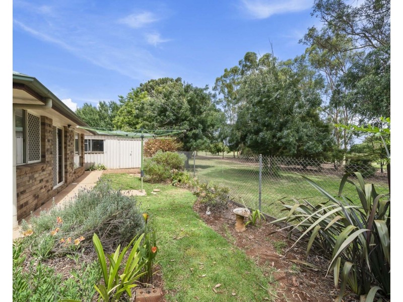 17 Audrey Court, Middle Ridge QLD 4350