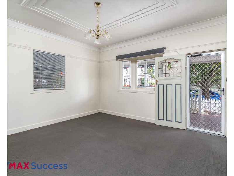 27 Cavell Street, East Toowoomba QLD 4350