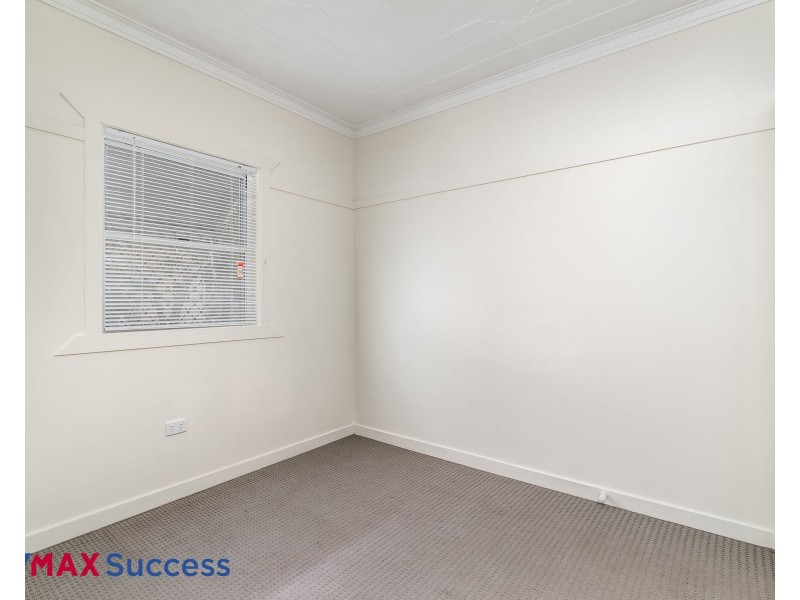27 Cavell Street, East Toowoomba QLD 4350