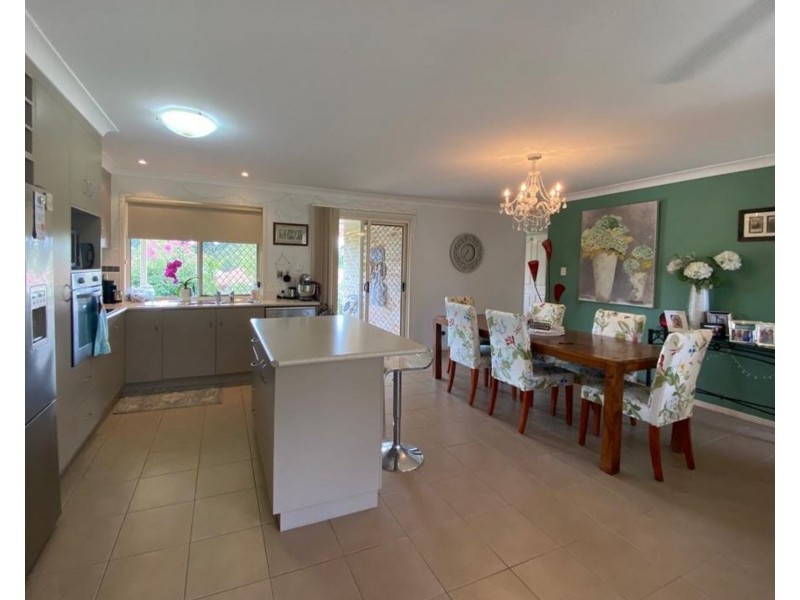 16 Willowburn Drive, Rockville QLD 4350