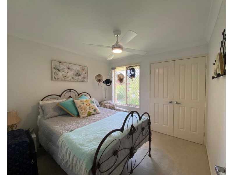 16 Willowburn Drive, Rockville QLD 4350