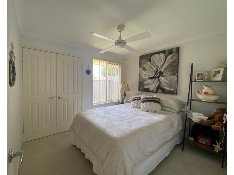 16 Willowburn Drive, Rockville QLD 4350