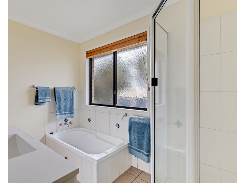9 Conquest Court, Wilsonton QLD 4350