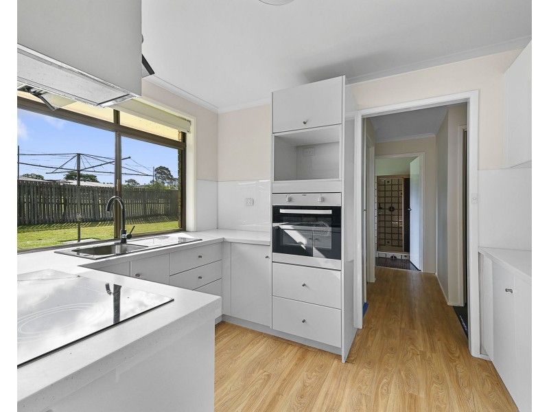 42 Jennifer Crescent, Darling Heights QLD 4350