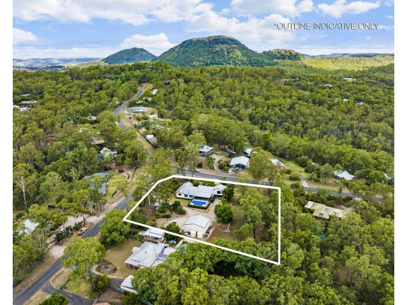 2 Clive Crescent, Withcott QLD 4352