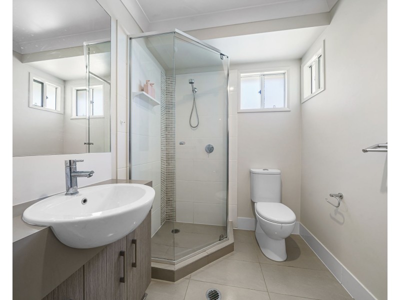 2/37 Gipps Street, Drayton QLD 4350