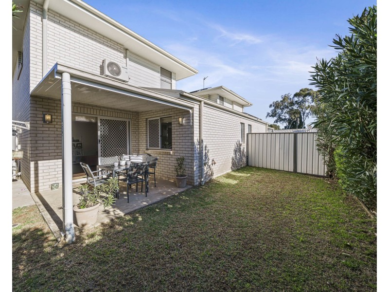 2/37 Gipps Street, Drayton QLD 4350