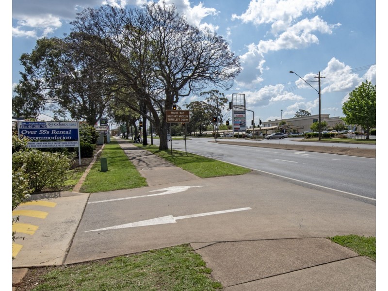 39/306-310 James Street, Harristown QLD 4350