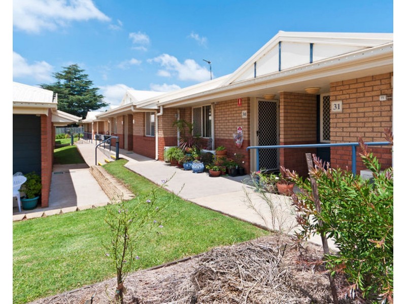 39/306-310 James Street, Harristown QLD 4350