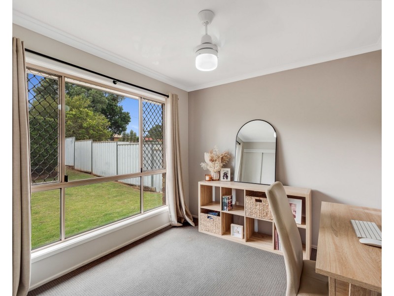 5 Walnut Court, Newtown QLD 4350