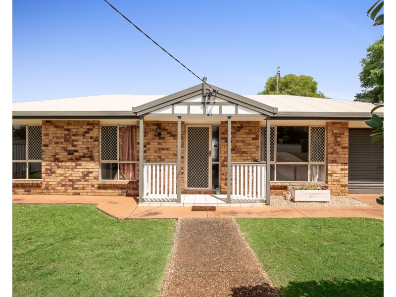 5 Walnut Court, Newtown QLD 4350