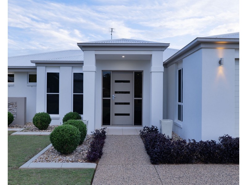 10 Kingfisher Street, Rangeville QLD 4350