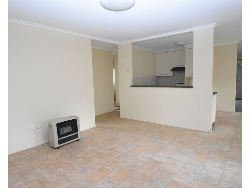 1 Stoneyhurst Court, Glenvale QLD 4350