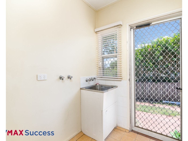 29 Alford Street, Mount Lofty QLD 4350