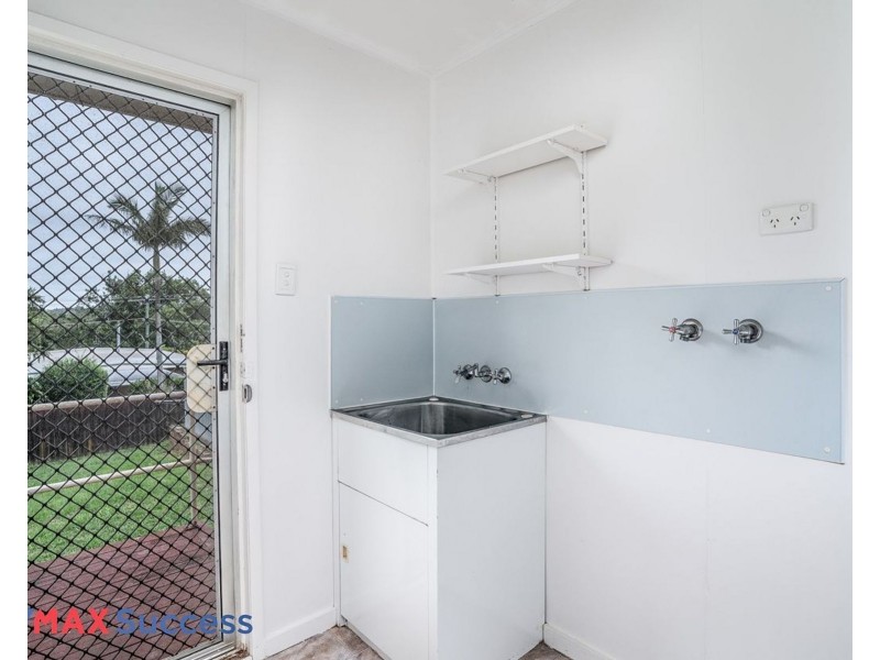 17 Chopin Street, Rockville QLD 4350