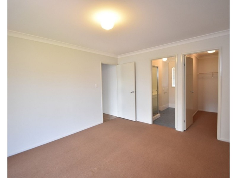 13 Cuttaburra Crescent, Glenvale QLD 4350