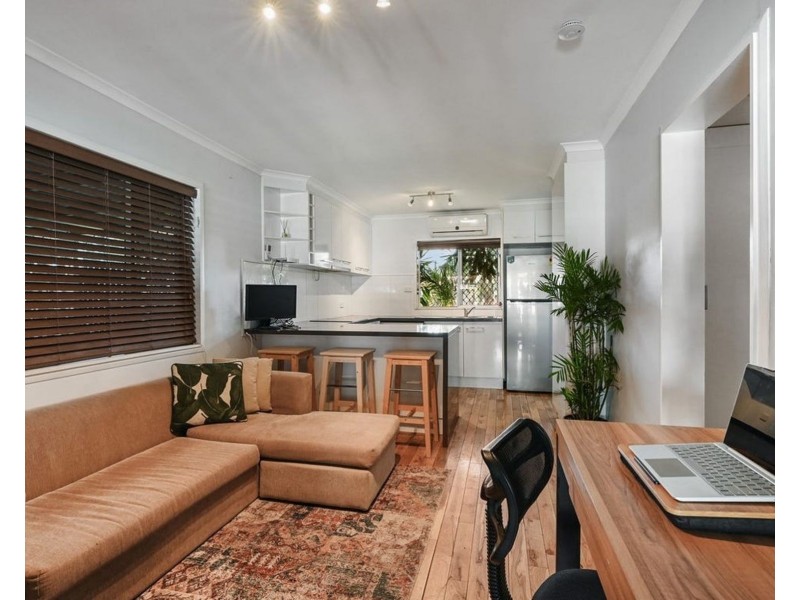 2/85 Hill Street, Newtown QLD 4350