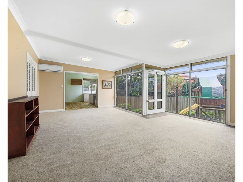 291 South Street, Harristown QLD 4350