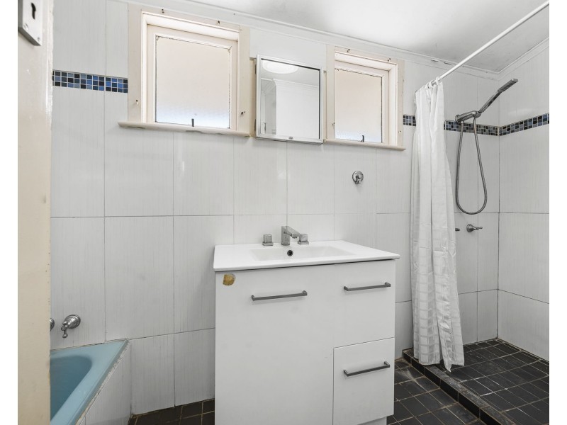 291 South Street, Harristown QLD 4350