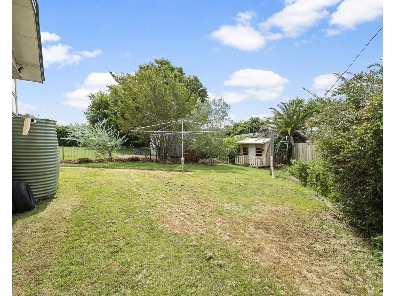 291 South Street, Harristown QLD 4350