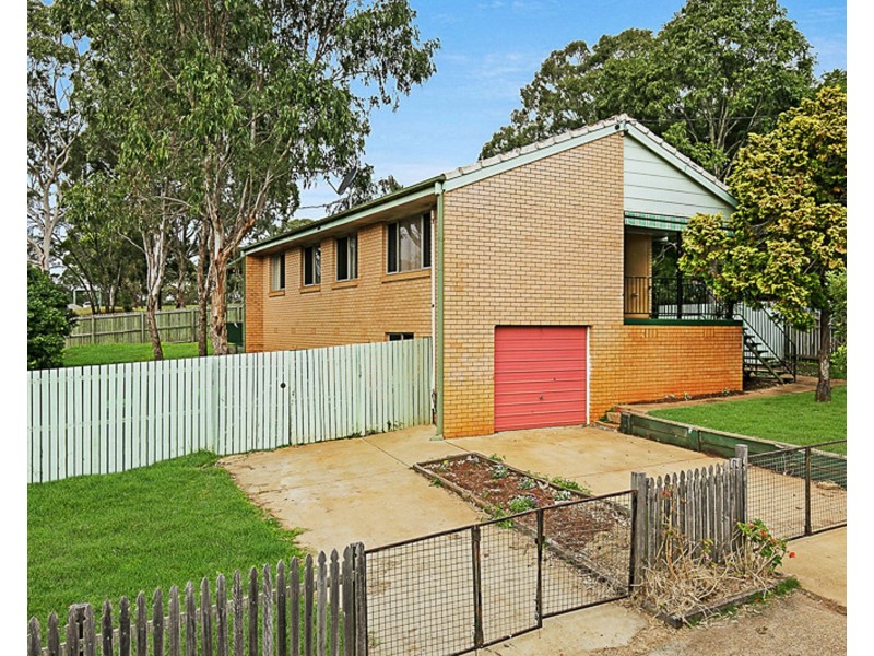 18 Festival Street, Rockville QLD 4350