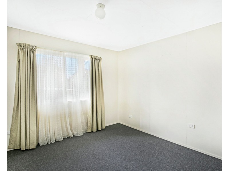 18 Festival Street, Rockville QLD 4350