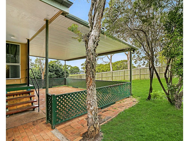 18 Festival Street, Rockville QLD 4350