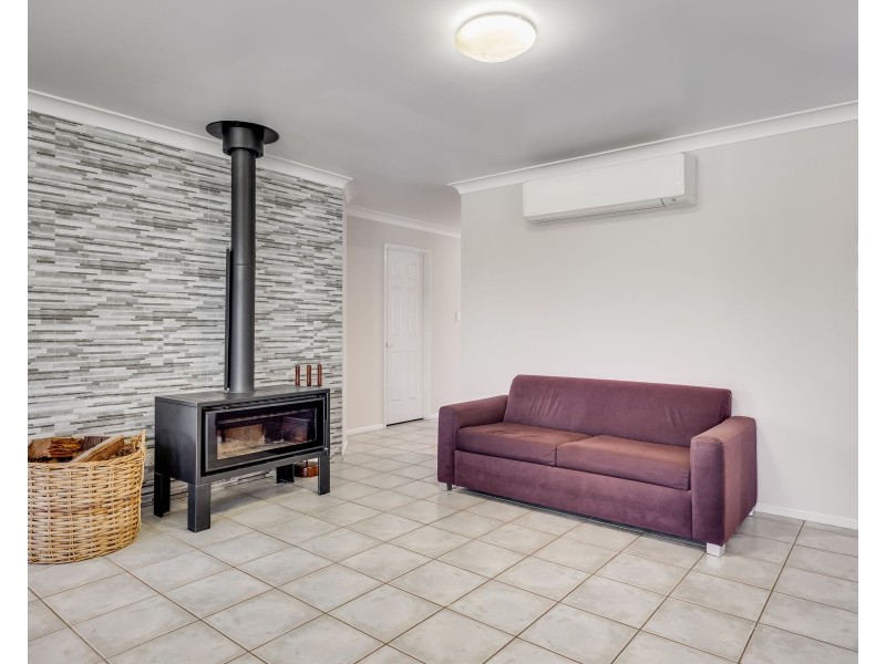 12 Westfield Drive, Westbrook QLD 4350