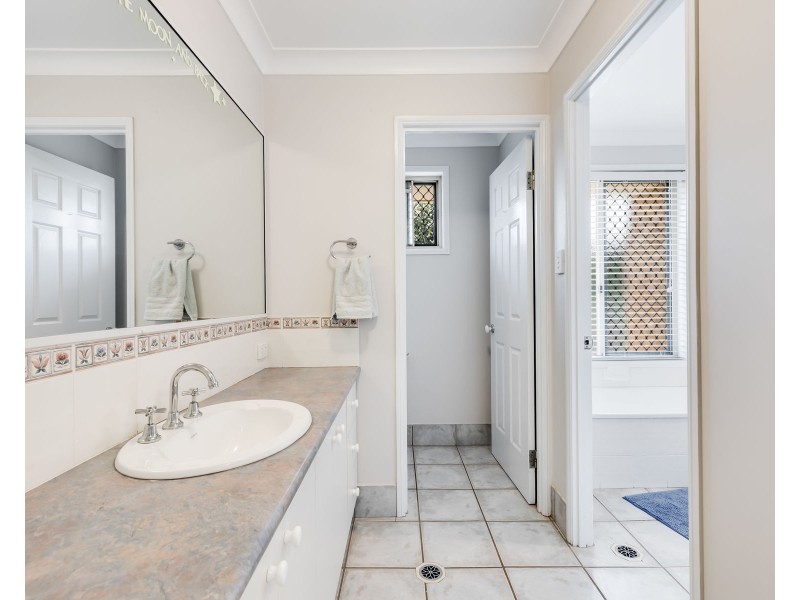 12 Westfield Drive, Westbrook QLD 4350