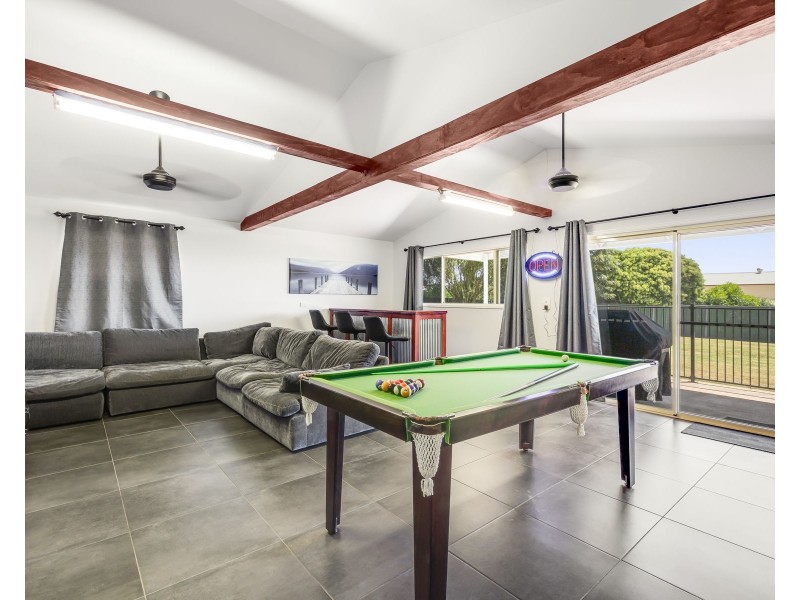 12 Westfield Drive, Westbrook QLD 4350