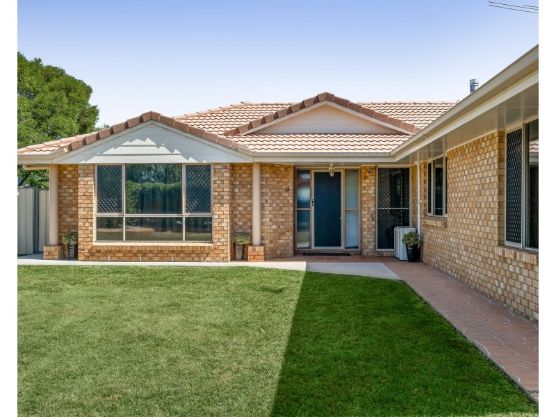 12 Westfield Drive, Westbrook QLD 4350