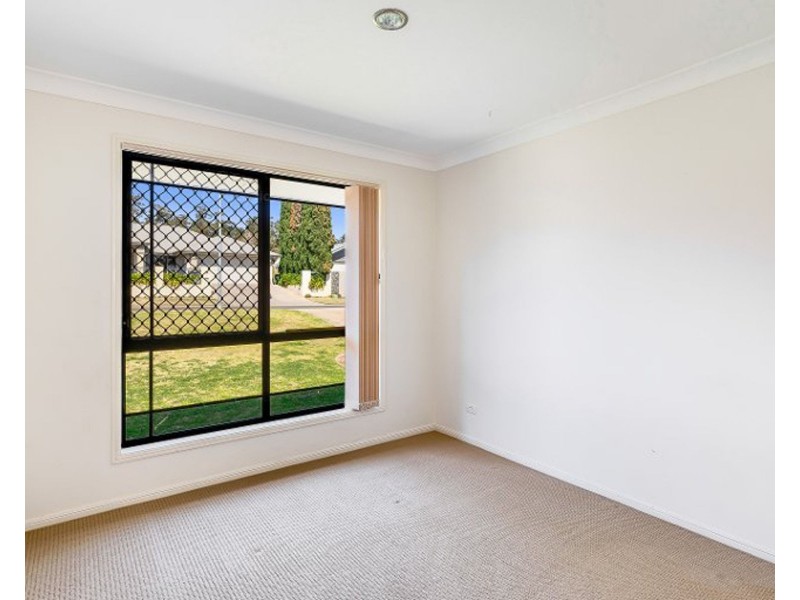 13 Currawong Street, Rangeville QLD 4350