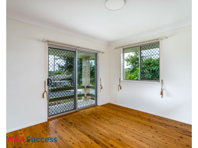 2 Diosma Street, Centenary Heights QLD 4350