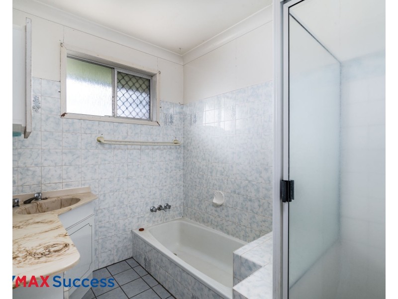 2 Diosma Street, Centenary Heights QLD 4350
